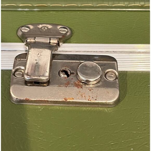 Vintage Original Train Case Suitcase Travel Olive Green Retro 60s Carry On Plane - Picture 10 of 11